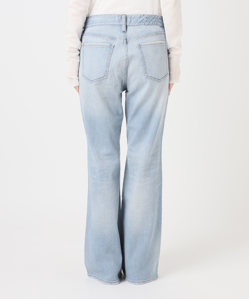 plage(プラージュ)の「Healthy denim / ヘルシーデニム 別注 FLARE CRUSHED デニムパンツ(デニムパンツ・レディース・ブルー・24/23/22/25)」の22枚目の写真