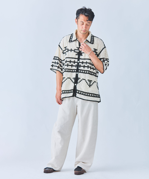 EDIFICE(エディフィス)の「クロシェ オープンカラー シャツ(シャツ/ブラウス・メンズ・ブラック/アイボリー・SMALL/MEDIUM/LARGE)」の11枚目の写真