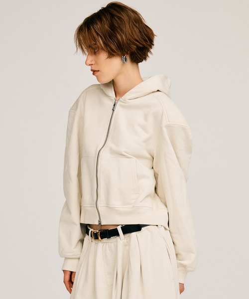PRANK PROJECT(プランクプロジェクト)の「【2026Autumn Pre-Order】パワーショルダージップフーディー / Power Shoulder Zip Hoodie(パーカー・レディース・チャコールグレー/ライトグレー/ボルドー・FREE)」の21枚目の写真