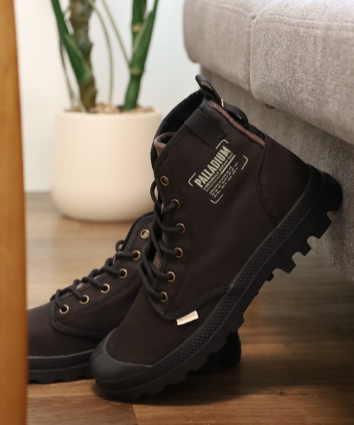 PALLADIUM(パラディウム)の「PAMPA MICHIGAN ハイカットスニーカー(ブーツ・メンズ・ブラウン/ベージュ/ブラック・27.5cm/27cm/22.5cm/23.5cm/23cm/24.5cm/24cm/25cm/26.5cm/26cm/29cm)」の2枚目の写真