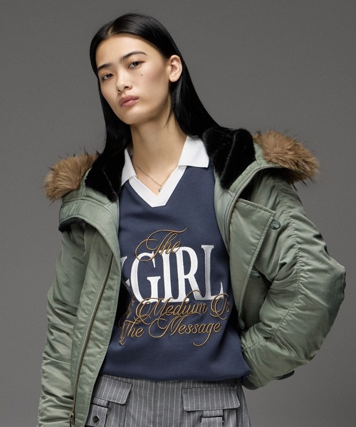 X-girl（エックスガール）の「MIXED FONT LOGO GAME SHIRT（スウェット・レディース・アッシュ/ネイビー/ブラック・S/M）」の5枚目の写真