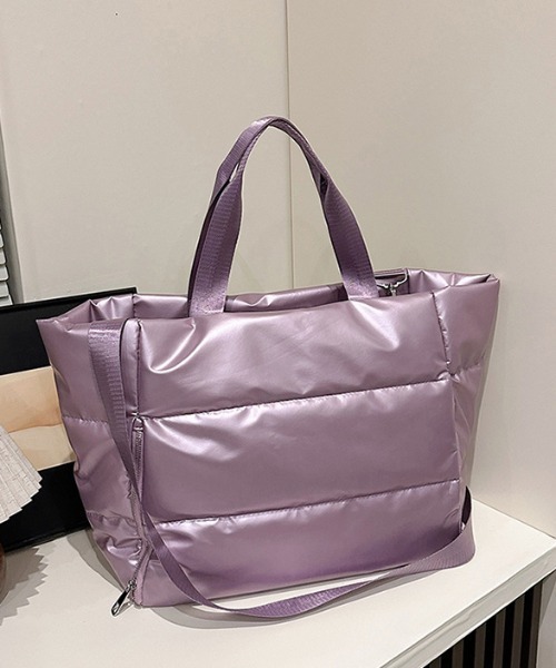 boemy(ボエミー)の「メタリックカラー 2WAYビッグ ショルダーバッグ(ショルダーバッグ・レディース・ブラック/ブルー/ピンク/シルバー・FREE)」の5枚目の写真