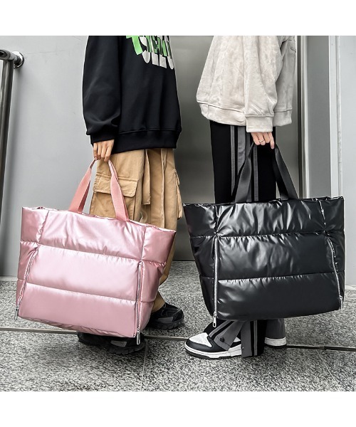 boemy(ボエミー)の「メタリックカラー 2WAYビッグ ショルダーバッグ(ショルダーバッグ・レディース・ブラック/ブルー/ピンク/シルバー・FREE)」の20枚目の写真