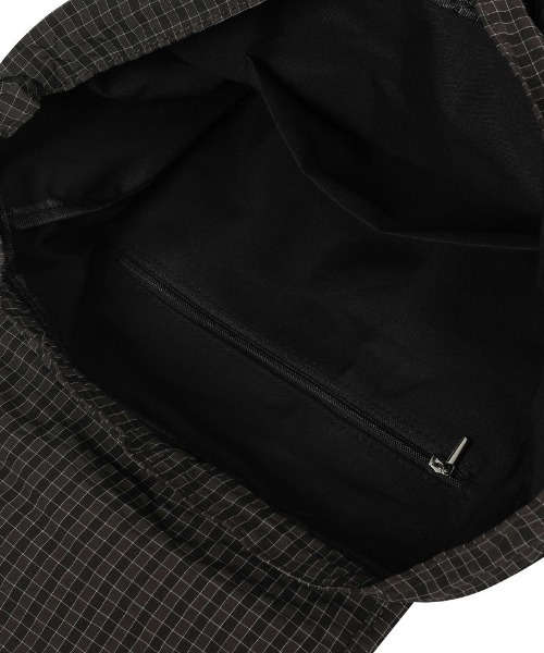COIRIS（コイリス）の「◇COIRIS◇ブランド直輸入正規品/BENTON グリッド チェック ミニ バックパック BENTON GRID CHECK MINI BACK PACK UNISEX（バックパック/リュック・レディース・ダークブラウン/ブラック・FREE）」の12枚目の写真