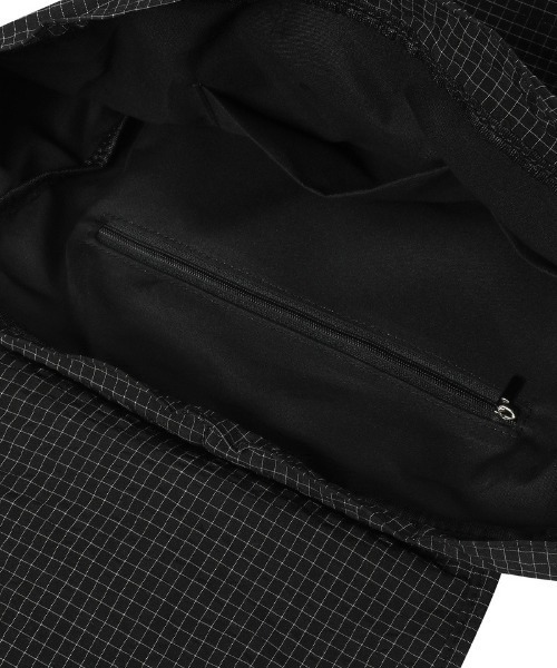 COIRIS（コイリス）の「◇COIRIS◇ブランド直輸入正規品/BENTON グリッド チェック ミニ バックパック BENTON GRID CHECK MINI BACK PACK UNISEX（バックパック/リュック・レディース・ダークブラウン/ブラック・FREE）」の7枚目の写真