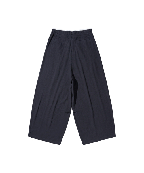 DEINET(ダイニット)の「DEINET OLD MONEY LINEN PANTS IN NAVY(スラックス・レディース・その他・FREE)」の3枚目の写真