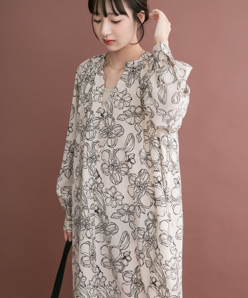 ITEMS URBANRESEARCH(アイテムズ アーバンリサーチ)の「アートフラワープリントワンピース(ワンピース・レディース・ブラック/モカ/オフホワイト・FREE)」の15枚目の写真