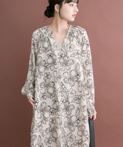 ITEMS URBANRESEARCH(アイテムズ アーバンリサーチ)の「アートフラワープリントワンピース(ワンピース・レディース・ブラック/モカ/オフホワイト・FREE)」の16枚目の写真