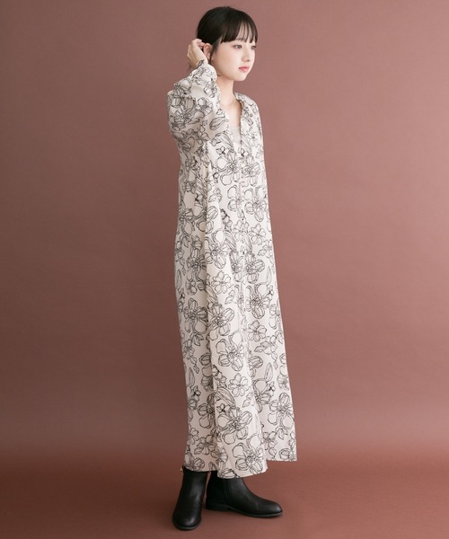 ITEMS URBANRESEARCH(アイテムズ アーバンリサーチ)の「アートフラワープリントワンピース(ワンピース・レディース・ブラック/モカ/オフホワイト・FREE)」の20枚目の写真