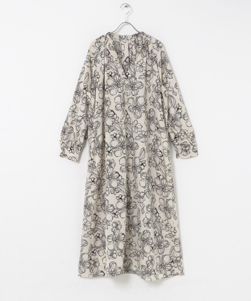 ITEMS URBANRESEARCH(アイテムズ アーバンリサーチ)の「アートフラワープリントワンピース(ワンピース・レディース・ブラック/モカ/オフホワイト・FREE)」の22枚目の写真