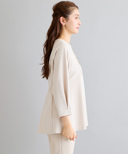 Rose Tiara（ローズティアラ）の「【接触冷感/UVカット/防シワ】タックペプラムカットソー（Tシャツ/カットソー・レディース・ピンク/ベージュ/ブラック・38/42/46）」の11枚目の写真