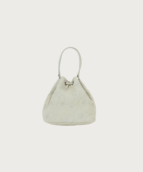 A BATHING APE（アベイシングエイプ）の「DENIM CAMO QUILTING BUCKET BAG（ハンドバッグ・レディース・ライトインディゴブルー・FREE）」の2枚目の写真