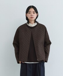 コットンリネンキルティング風刺繍ノーカラージャケット