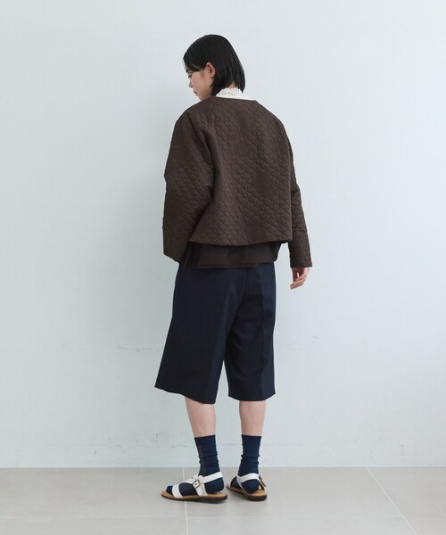 LOISIR(ロワズィール)の「コットンリネンキルティング風刺繍ノーカラージャケット(ノーカラージャケット・レディース・ブラウン・FREE)」の5枚目の写真