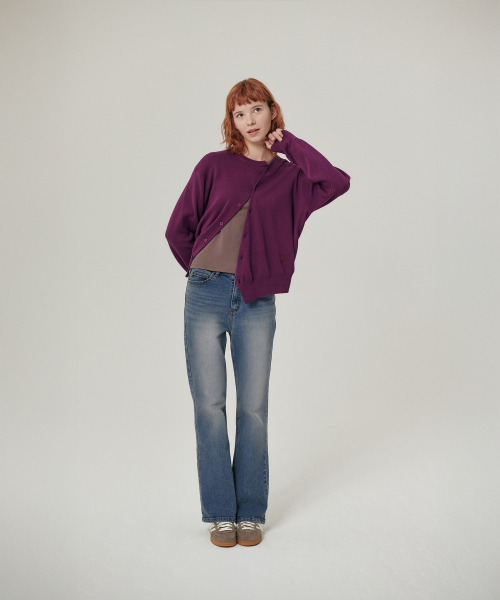 FLATWAVE IN SEOUL(フラットウェーブインソウル)の「RYVA ブーツカットデニム ミディアムインディゴ(デニムパンツ・レディース・その他・SMALL/MEDIUM)」の3枚目の写真