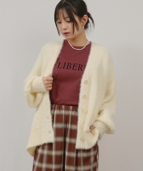 palm RICHE(ポームリシュ)の「フェザーヤーンカーデ(カーディガン/ボレロ・レディース・パープル/オフホワイト/ピンク系その他/チャコールグレー/グリーン・M)」の11枚目の写真