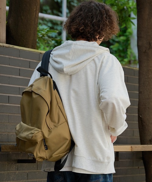 ragged mountain(ラギットマウンテン)の「【RAGGED MOUNTAIN/ラギットマウンテン】 【冷房対策に】MADISON/マディソン ミニ裏毛 フルジップパーカー 薄手・柔らか 羽織り 旅行・冷房対策 ラギットマウンテン(パーカー・メンズ・チャコールグレー/ブラック/アイボリー/杢グレー・LARGE/X-LARGE/MEDIUM)」の14枚目の写真