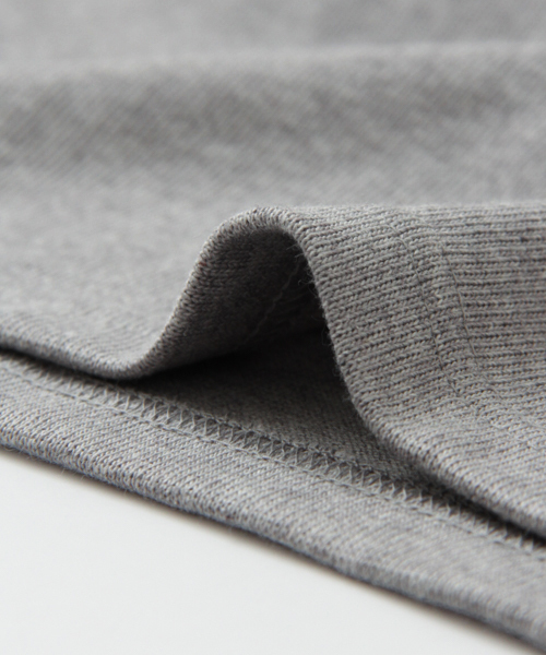 URBAN RESEARCH（アーバンリサーチ）の「UR バスクTEE（Tシャツ/カットソー・メンズ・グレー/ブラック/ホワイト/ホワイト系その他・LARGE/SMALL/MEDIUM）」の13枚目の写真