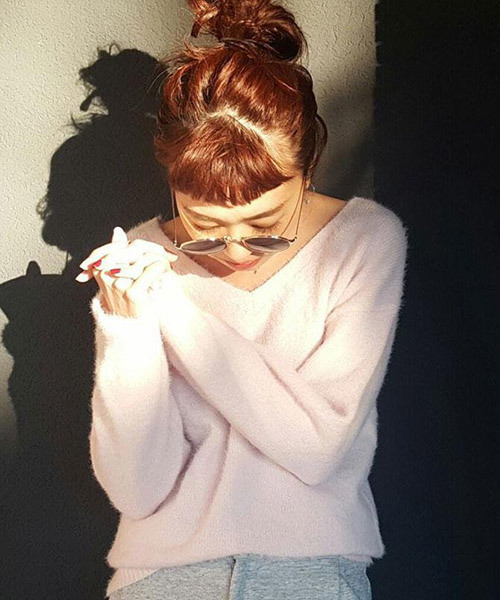 Ungrid（アングリッド）の「フェザーヤーンＶネックニット（ニット/セーター・レディース・ピンク/イエロー/ミント・FREE）」の3枚目の写真