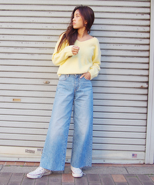 Ungrid（アングリッド）の「フェザーヤーンＶネックニット（ニット/セーター・レディース・ピンク/イエロー/ミント・FREE）」の13枚目の写真