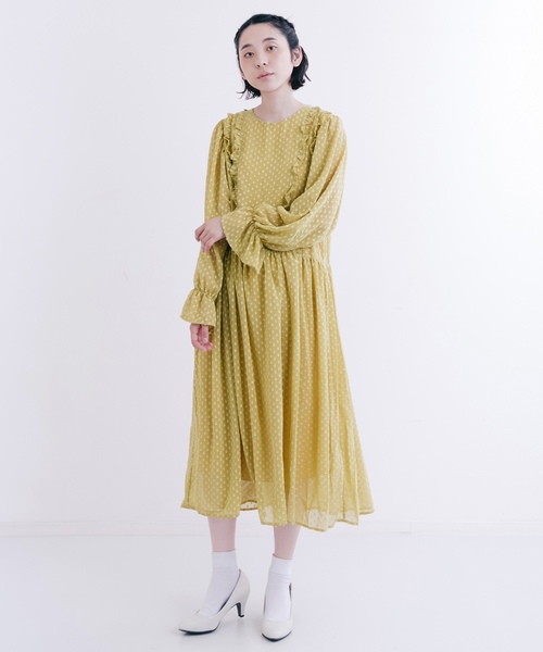 merlot plus（メルロープリュス）の「ドット柄シフォンワンピース7166（ドレス・レディース・ブラック/イエロー/パープル・FREE）」の3枚目の写真