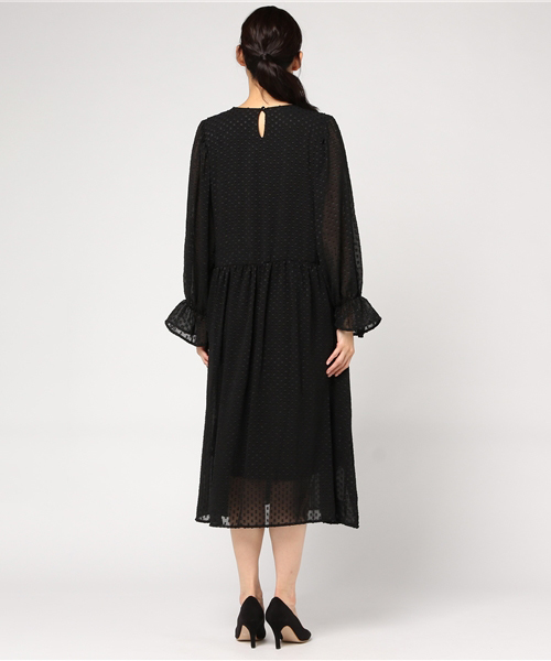 merlot plus（メルロープリュス）の「ドット柄シフォンワンピース7166（ドレス・レディース・ブラック/イエロー/パープル・FREE）」の4枚目の写真