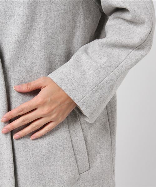 earth music&ecology（アースミュージックアンドエコロジー）の「・サイドスリットロングコート（ノーカラージャケット・レディース・ネイビー/グレー/サックスブルー/キャメル・FREE）」の12枚目の写真