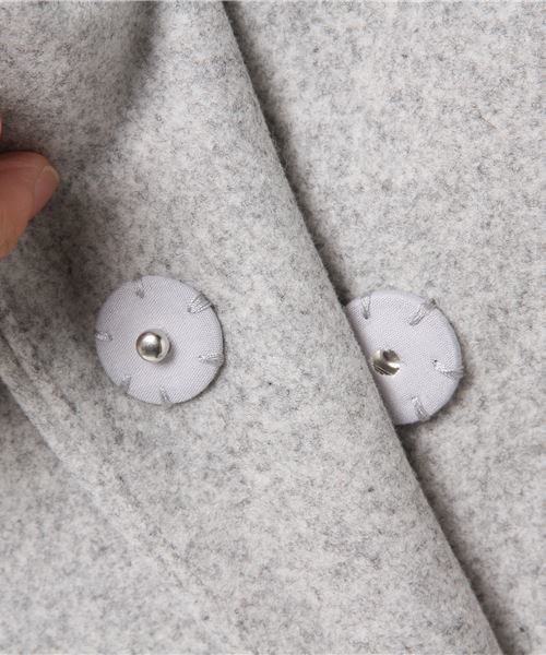 earth music&ecology（アースミュージックアンドエコロジー）の「・サイドスリットロングコート（ノーカラージャケット・レディース・ネイビー/グレー/サックスブルー/キャメル・FREE）」の10枚目の写真