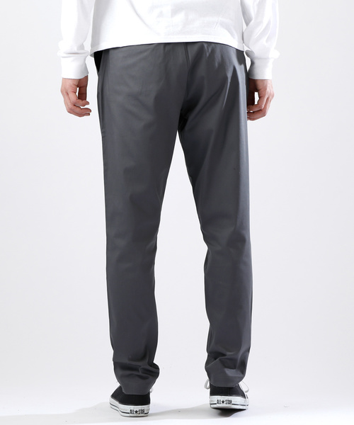 MONO-MART（モノマート）の「ハイパワーサテンストレッチ テーパードトラウザーズ(MONO-MART)（スラックス・メンズ・ブラック/ベージュ/ネイビー/グレー/ライトベージュ・M/L）」の15枚目の写真