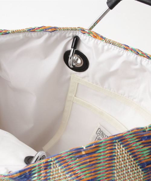 CONTROL FREAK / CTFK(コントロールフリーク)の「【Control freak】コントロールフリーク 幾何学ハンドルトートバッグ (トートバッグ・レディース・イエロー/グリーン・ONESIZE)」の5枚目の写真