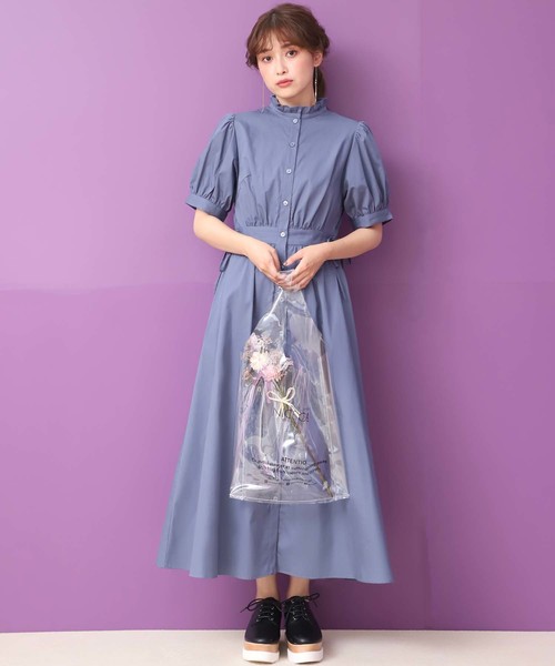 one after another NICE CLAUP（ワンアフターアナザーナイスクラップ）の「フリルスタンドカラー前あきワンピース（ワンピース・レディース・ライトブルー/ブラック/ベージュ/チェリーピンク・FREE）」の3枚目の写真