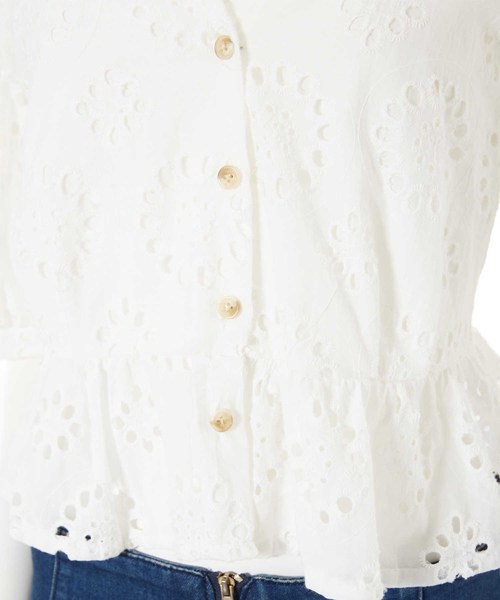 fifth（フィフス）の「コットンレースフラワーブラウス（シャツ/ブラウス・レディース・ホワイト・MEDIUM）」の6枚目の写真