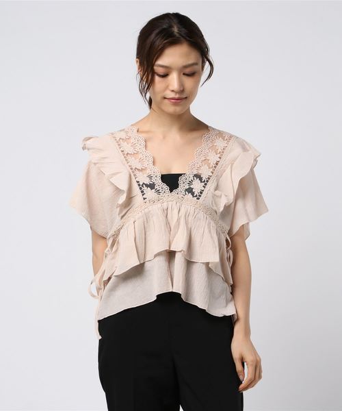flower（フラワー）の「ラッフルレースブラウス（シャツ/ブラウス・レディース・ブラック/ベージュ/ブルー/アイボリー・FREE）」の5枚目の写真