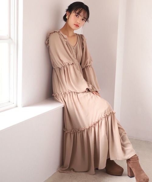 one after another NICE CLAUP（ワンアフターアナザーナイスクラップ）の「レディフリルロングワンピース（ワンピース・レディース・ベージュ/ブラウン/アイボリー・FREE）」の7枚目の写真