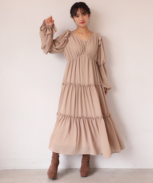 one after another NICE CLAUP（ワンアフターアナザーナイスクラップ）の「レディフリルロングワンピース（ワンピース・レディース・ベージュ/ブラウン/アイボリー・FREE）」の4枚目の写真
