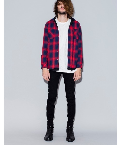 NO ID.（ノーアイディ）の「ms4160-レイヤードフーデッドチェックルーズＳＨ シャツ（シャツ/ブラウス・メンズ・ホワイト/レッド/ブルー・1/2）」の16枚目の写真