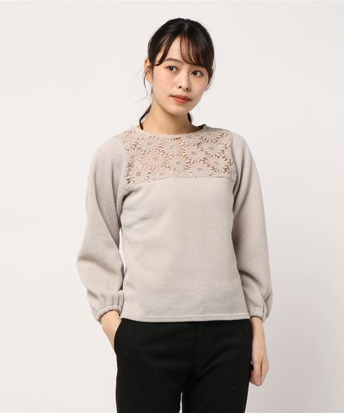 flower(フラワー)の「ウィンターフラワートップ(Tシャツ/カットソー・レディース・ブルー/アイボリー・FREE)」の2枚目の写真