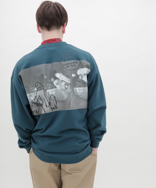 Mark Gonzales(マーク・ゴンザレス)の「Mark Gonzales/マークゴンザレス EMMA CLOTHES別注 背面プリント ビッグシルエット プルオーバースウェット(スウェット・メンズ・ホワイト系その他/ブラック系その他/ベージュ系その他/ブルー系その他/ホワイト系その他2/ブラック系その他2/ベージュ系その他2/ブルー系その他2・FREE)」の8枚目の写真