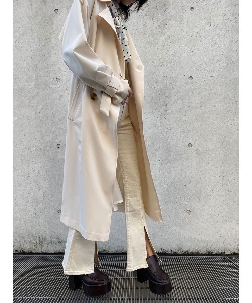 one way（ワンウェイ）の「バックプリーツトレンチ（トレンチコート・レディース・ホワイト/ベージュ/ライトピンク・M）」の9枚目の写真