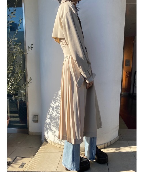 one way（ワンウェイ）の「バックプリーツトレンチ（トレンチコート・レディース・ホワイト/ベージュ/ライトピンク・M）」の14枚目の写真