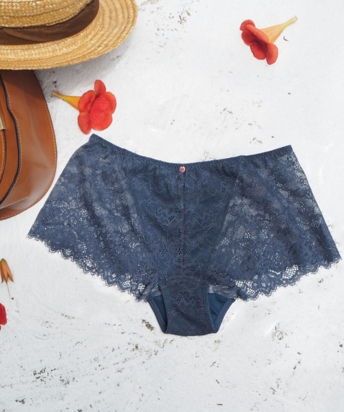 AMPHI（アンフィ）の「AMPHI/シンプル総レース　ボーイレングスショーツ（ショーツ・レディース・チャコールグレー/ブルー/アイボリー/テラコッタ/モスグリーン/コーラルピンク/オレンジ/バーガンディー/ネイビー/ライトインディゴブルー/マスタード/ホワイト/ダークグリーン/キャメル/ライトピンク/クリアグリーン/ライトパープル/ライトグレー/オリーブ/サックスブルー/ブラック/ベージュ/ミント/ホワイト×パープル・LARGE/MEDIUM）」の14枚目の写真