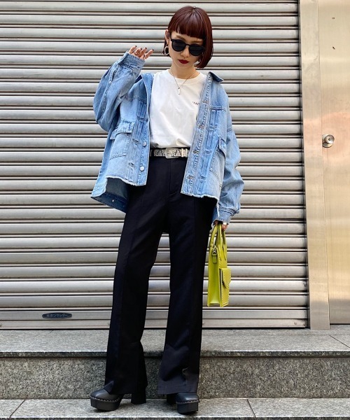 PAGEBOY（ページボーイ）の「サイドスリットフレアパンツ（その他パンツ・レディース・グレイッシュベージュ/レッド系その他5/ブラック・SMALL/MEDIUM）」の18枚目の写真