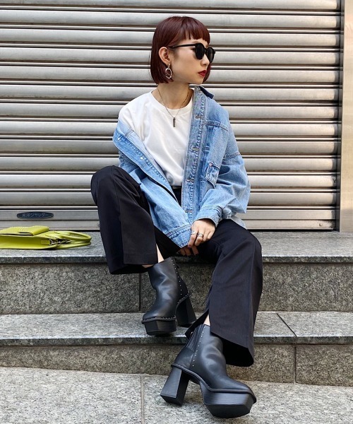 PAGEBOY（ページボーイ）の「サイドスリットフレアパンツ（その他パンツ・レディース・グレイッシュベージュ/レッド系その他5/ブラック・SMALL/MEDIUM）」の17枚目の写真