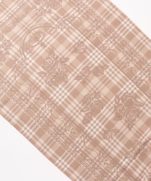 axes femme（アクシーズファム）の「チェック×バラＪＱストール（マフラー・レディース・ワイン/ベージュ/ネイビー・MEDIUM）」の4枚目の写真