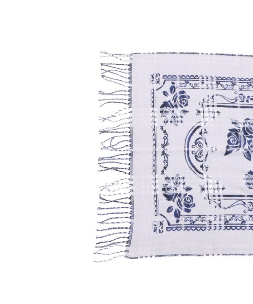 axes femme（アクシーズファム）の「チェック×バラＪＱストール（マフラー・レディース・ワイン/ベージュ/ネイビー・MEDIUM）」の7枚目の写真