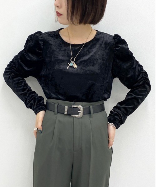 apres jour mignon(アプレジュールミニョン)の「ベロア袖コンシャストップス【ZOZOTOWN限定アイテム】(Tシャツ/カットソー・レディース・ブラック/ダークブラウン/パープル・X-LARGE/フリー)」の5枚目の写真