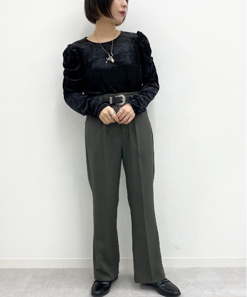 apres jour mignon(アプレジュールミニョン)の「ベロア袖コンシャストップス【ZOZOTOWN限定アイテム】(Tシャツ/カットソー・レディース・ブラック/ダークブラウン/パープル・X-LARGE/フリー)」の8枚目の写真