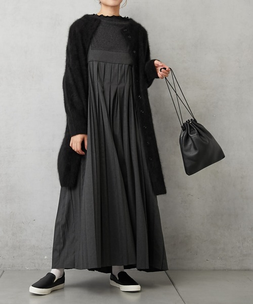 PUAL CE CIN（ピュアルセシン）の「【Du noir】親子プリーツ吊りスカートワンピース（ワンピース・レディース・ブラック/チャコールグレー・FREE）」の5枚目の写真