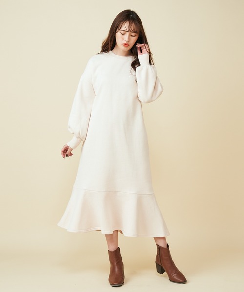 MIIA（ミーア）の「【ZOZO限定】裏起毛マーメイドロングワンピース（ワンピース・レディース・ライトグレー/ブラック/オフホワイト/ブラウン/オレンジ・FREE）」の6枚目の写真