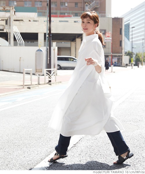 coca(coca)(コカ)の「ハリ感ダンプ オープンカラーワンピース(ワンピース・レディース・ホワイト/ブラック・ONE SIZE)」の11枚目の写真